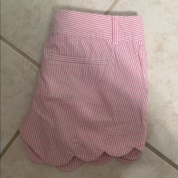 Lilly Pulitzer seersucker shorts - Picture 4 of 4